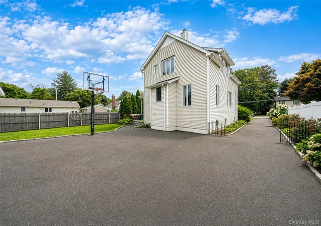 Photo 3 of Sale Pending at 67 Boulevard Ave, Huntington, NY 11740 | MLS# 1041158 | Listing updated on 2026-09-29