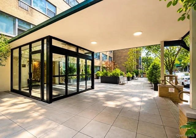 Photo 3 of Condo for sale at 333 E 46th Street #10E, New York, NY 10017 | MLS# 1041162 | Listing updated on 2026-08-21