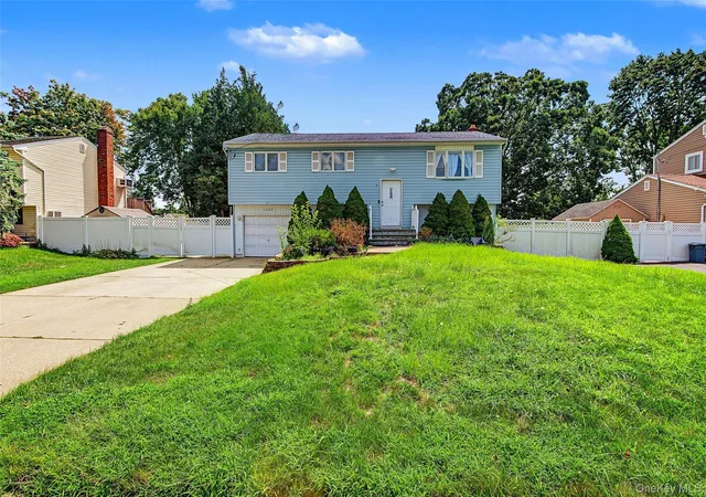 1st image of 1604 Church St, Islip, NY 11741 | MLS# 1041174