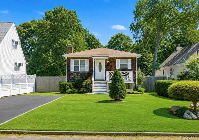 Photo 2 of Sale Pending at 166 Auborn Ave, Brookhaven, NY 11967 | MLS# 1041175 | Listing updated on 2026-09-20