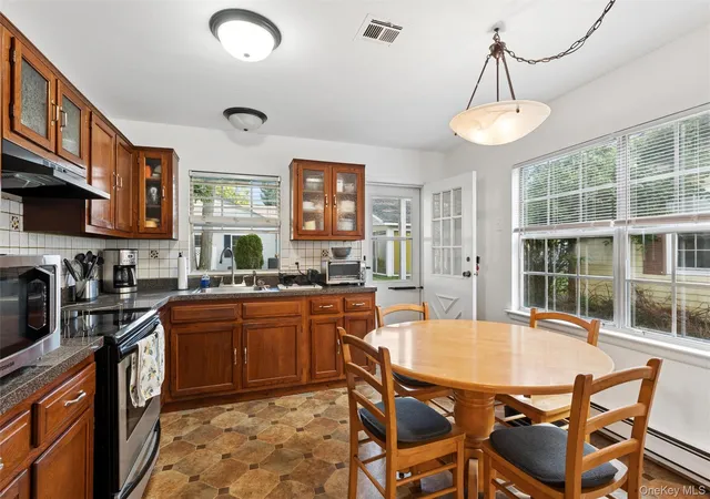 Photo 3 of Sale Pending at 185 Kingston Dr, Brookhaven, NY 11961 | MLS# 1041185 | Listing updated on 2026-09-22