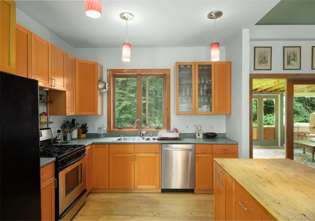 Photo 4 of Single family home for sale at 248 Stoll Rd, Saugerties, NY 12477 | MLS# 1041190 | Listing updated on 2026-08-21