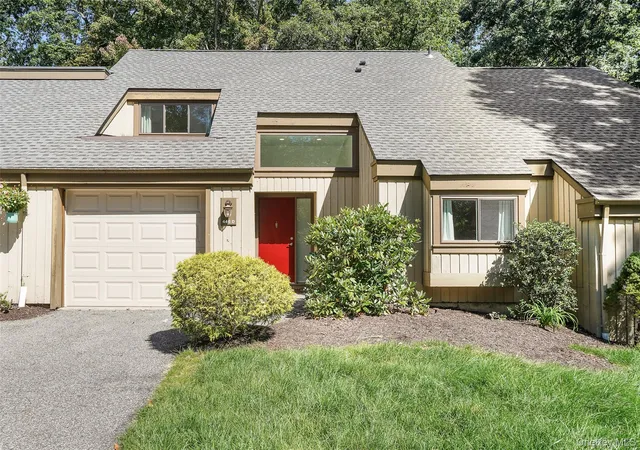 Photo 1 of Condo for sale at 446 Heritage Hills #D, Somers, NY 10589 | MLS# 1041193 | Listing updated on 2026-10-04