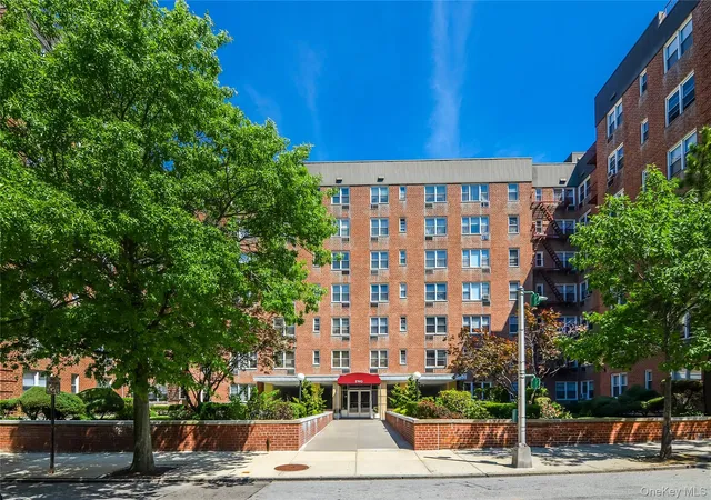 Sale Pending at 2 Sadore Ln #4H, Yonkers, NY 10710 | MLS# 1041199 | Listing updated on 2026-10-14