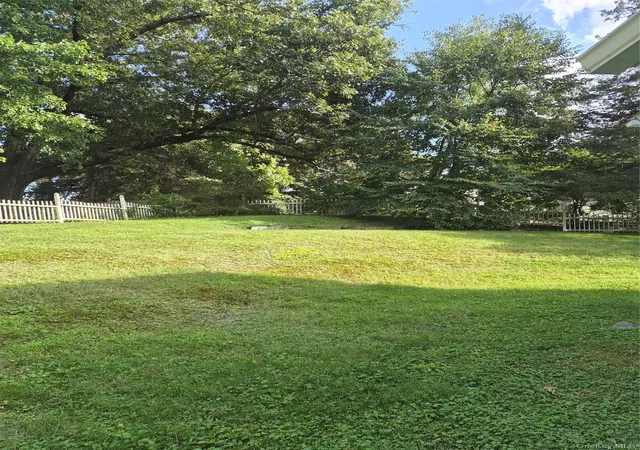 26th image of 10 Birchwood Ter, Hyde Park, NY 12601 | MLS# 1041207