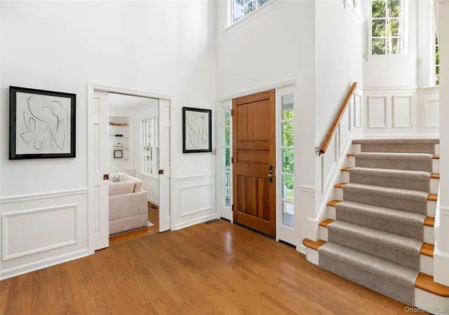 Photo 2 of Single family home for sale at 195 Kitchawan Rd, Lewisboro, NY 10590 | MLS# 1041208 | Listing updated on 2026-10-07