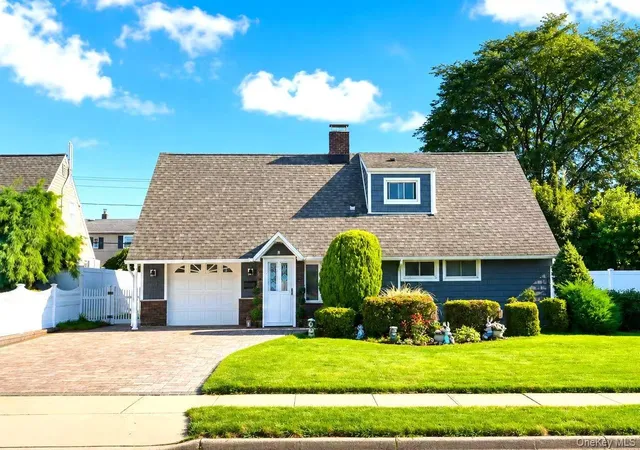 1st image of 31 Sunrise Ln, Hempstead, NY 11756 | MLS# 1041209