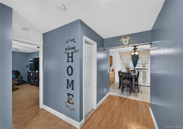 Photo 4 of Sale Pending at 139 Smith St, Babylon, NY 11701 | MLS# 1041214 | Listing updated on 2026-09-19