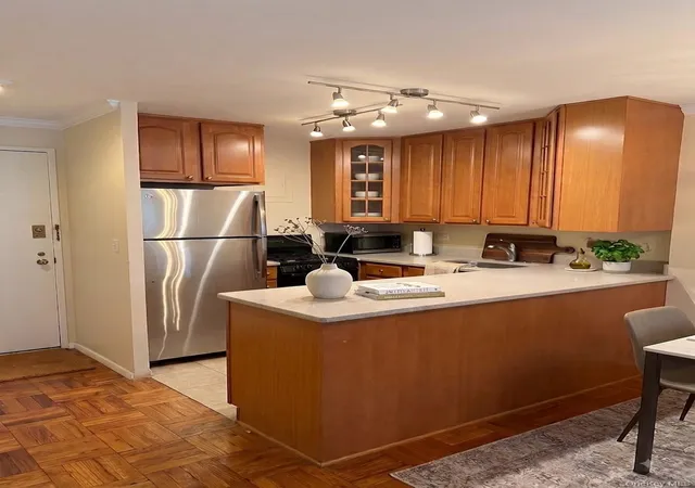 Photo 1 of House for sale at 301 E 75Th St #5J, New York, NY 10021 | MLS# 1041227 | Listing updated on 2026-08-27