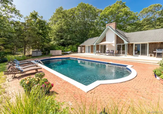 2nd image of 59 Isle Of Wight Rd, East Hampton, NY 11937 | MLS# 1041229