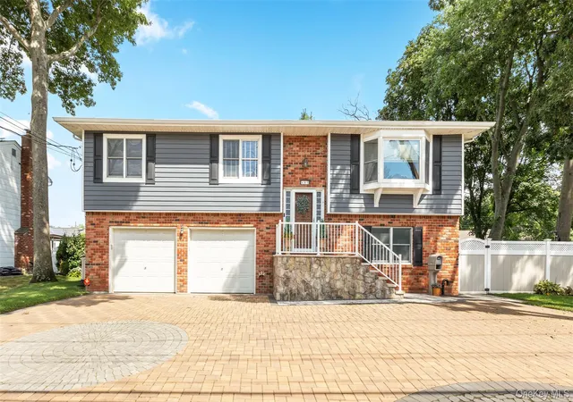 1st image of 487 Nicolls Rd, Babylon, NY 11729 | MLS# 1041241