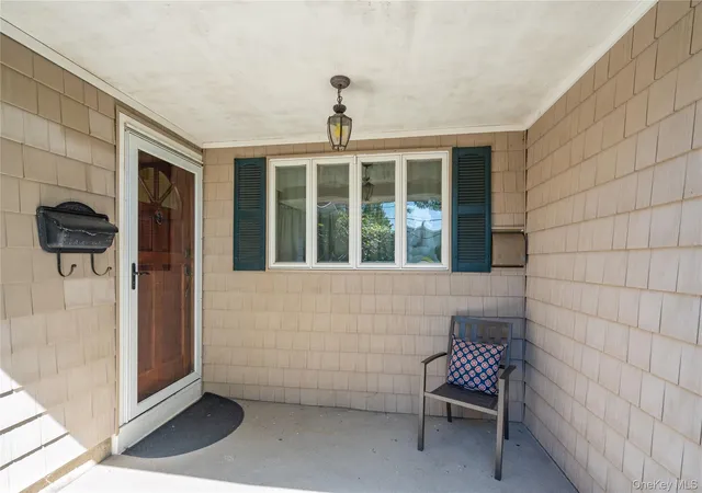 5th image of 120 Budenos Dr, Islip, NY 11782 | MLS# 1041248