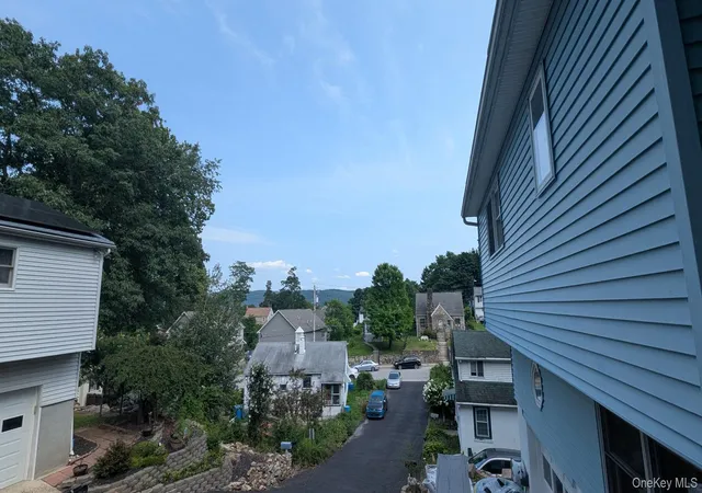 Photo 3 of Single family home for sale at 21 Kleitz Ave, Highlands, NY 10928 | MLS# 1041268 | Listing updated on 2026-08-27
