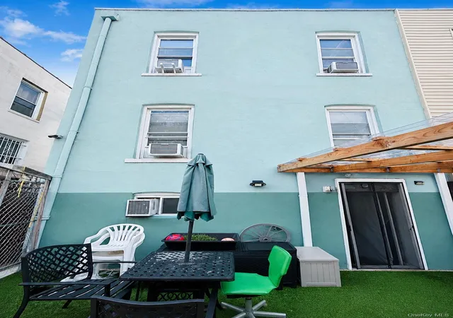 Photo 3 of Multi family home for sale at 1255 Elder Ave, New York, NY 10472 | MLS# 1041272 | Listing updated on 2026-08-30