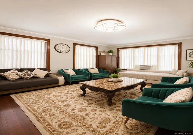 Listing Photo 4 - Condo for sale in building located at 1255 Elder Ave, New York, NY 10472