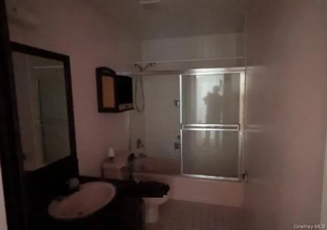 Photo 8 of Condo for sale at 513 Woodland Hills Rd, White Plains, NY 10603 | MLS# 1041333 | Listing updated on 2026-08-21