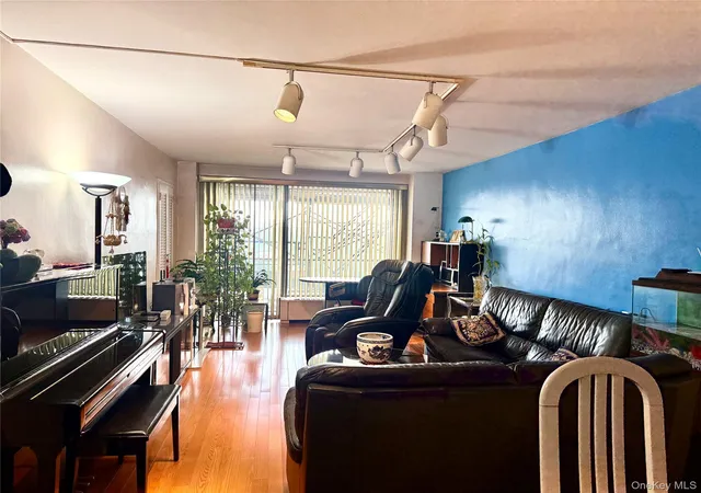 Photo 4 of House for sale at 61-20 Grand Central Pkwy #A1002, New York, NY 11375 | MLS# 1041367 | Listing updated on 2026-08-30
