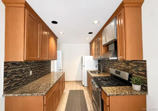 Photo 4 of House for sale at 3059 82nd Street, New York, NY 11370 | MLS# 1041376 | Listing updated on 2026-08-21