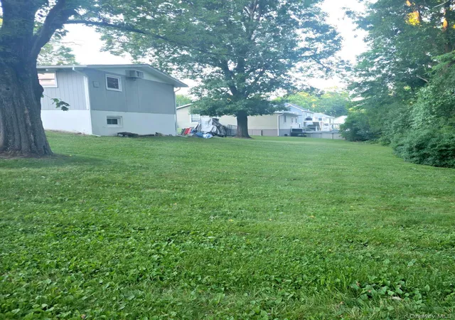 2nd image of 11 Laurie Ln, Newburgh (town), NY 12550 | MLS# 1041394