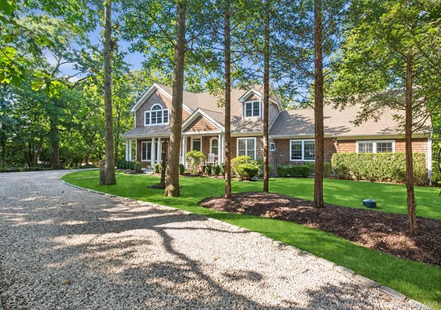 Photo 3 of Single family home for sale at 3980 Vanston Rd, Southold, NY 11935 | MLS# 1041399 | Listing updated on 2026-10-07