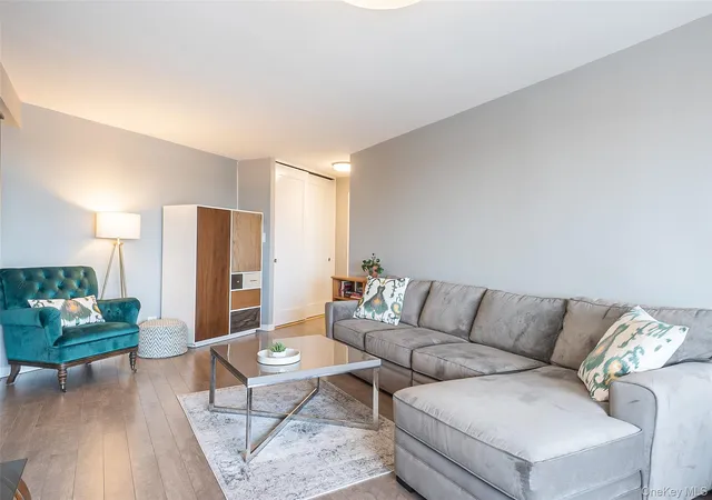 Photo 3 of House for sale at 85-15 Main St #12J, New York, NY 11435 | MLS# 1041418 | Listing updated on 2026-09-30