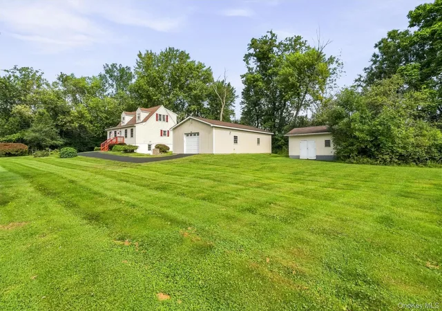 Photo 3 of Single family home for sale at 11 St Andrews Rd, Montgomery, NY 12586 | MLS# 1041443 | Listing updated on 2026-09-16