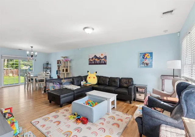 Photo 3 of Sale Pending at 17 Robinwood St, Brookhaven, NY 11950 | MLS# 1041445 | Listing updated on 2026-09-24