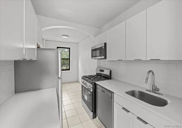 Listing Photo 5 - Condo for sale in building located at 20 William St, Mount Vernon, NY 10552 - Unit #2G