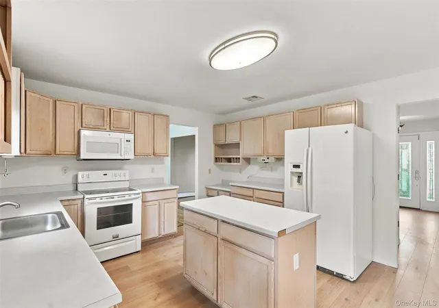Photo 3 of Single family home for sale at 16 Cambridge Cir, Monroe, NY 10950 | MLS# 1041577 | Listing updated on 2026-09-15