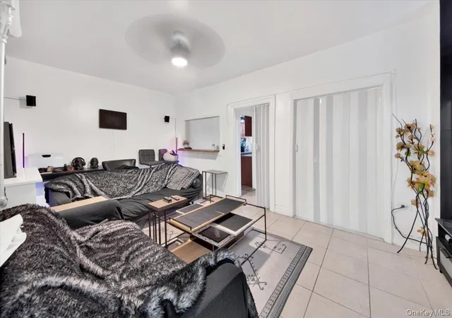 Listing Photo 4 - Condo for sale in building located at 1972 Lafontaine Ave, New York, NY 10457 - Unit #1972