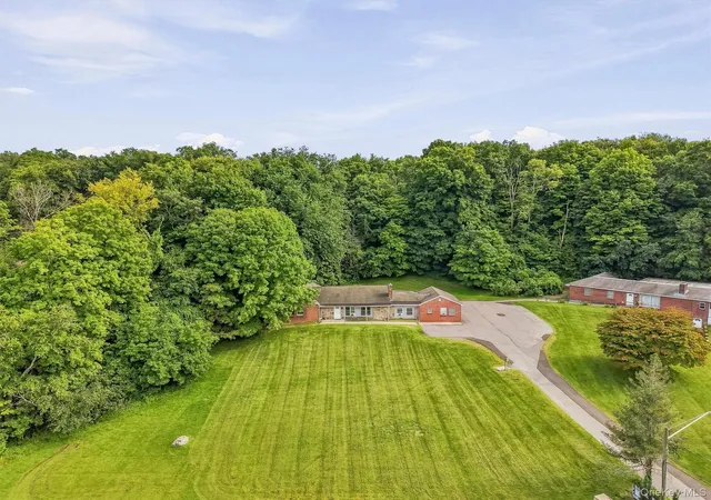Photo 2 of Multi family home for sale at 176 Doansburg Rd #172, Southeast, NY 10509 | MLS# 1041804 | Listing updated on 2026-09-26