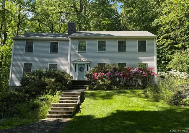 Photo 2 of Single family home for sale at 180 Somerstown Rd, New Castle, NY 10546 | MLS# 1041830 | Listing updated on 2026-10-02