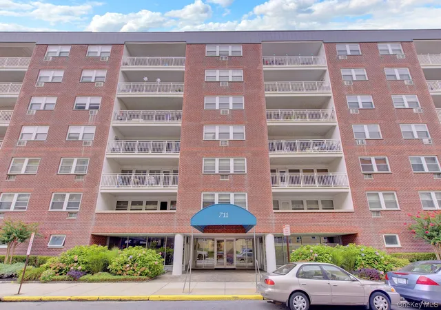 Listing Photo 1 - Condo for sale in building located at 711 Shore Rd, Hempstead, NY 11550 - Unit #1N