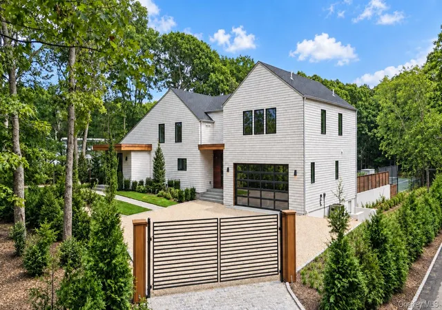 Photo 2 of Mansion for sale at 1768 Majors Path, Southampton, NY 11968 | MLS# 1041882 | Listing updated on 2026-09-18