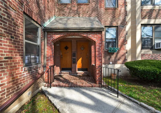 Listing Photo 1 - Condo for sale in building located at 7611 Ditmars Blvd, New York, NY 11370 - Unit #2