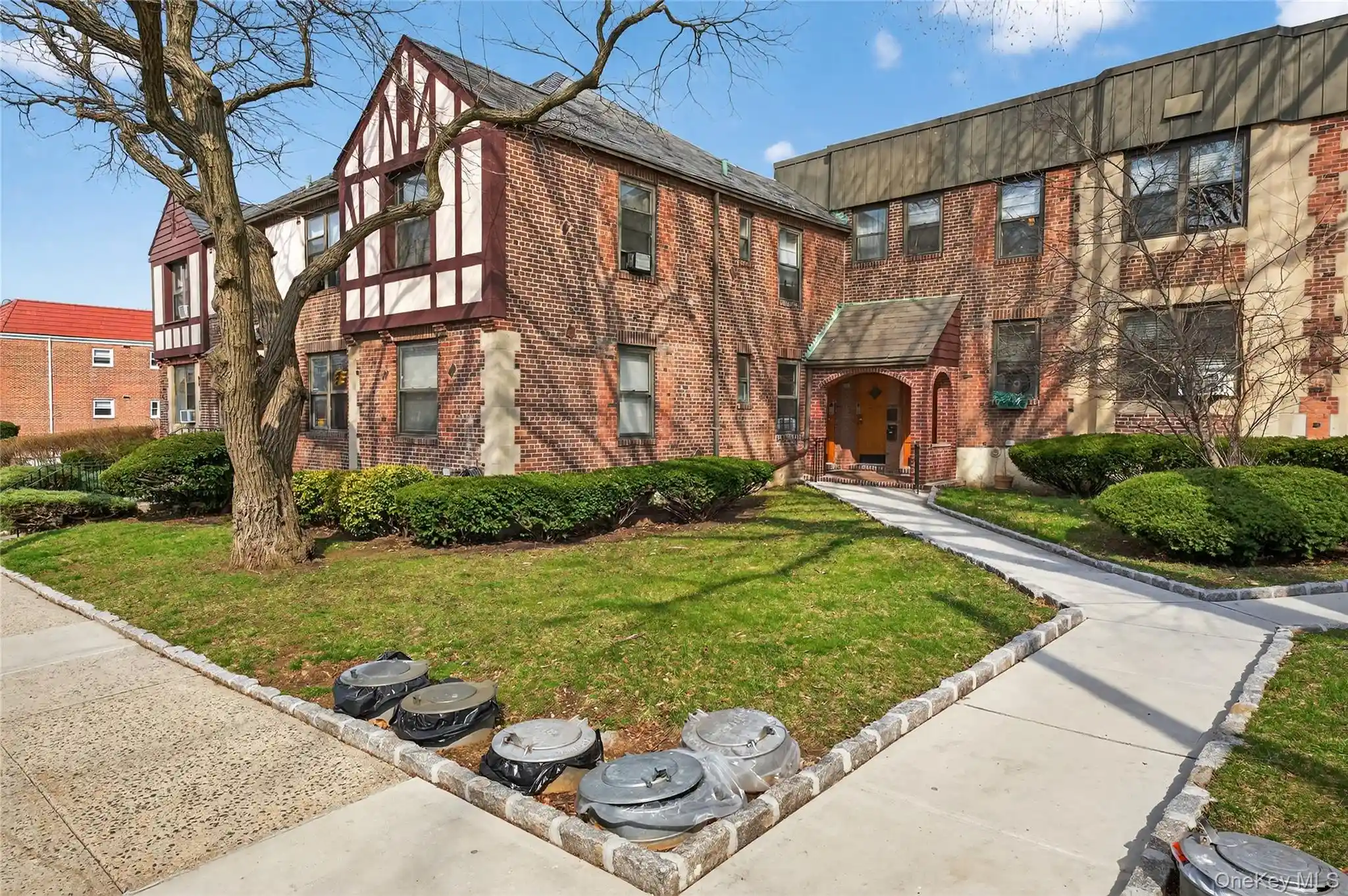 Listing Photo 2 - Condo for sale in 7611 Ditmars Blvd located at 7611 Ditmars Blvd, New York, NY 11370 - Unit 7611 Ditmars Blvd