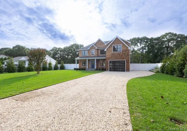 Photo 3 of Sale Pending at 17 Nidzyn Ave, Southampton, NY 11960 | MLS# 1041897 | Listing updated on 2026-10-03