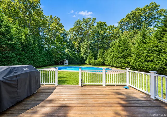 Photo 3 of Sale Pending at 16 Dogwood Dr, Smithtown, NY 11787 | MLS# 1041929 | Listing updated on 2026-09-25