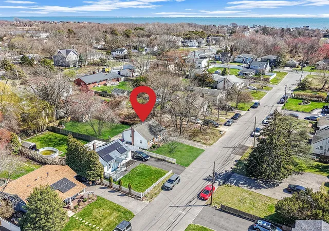 Photo 2 of Single family home for sale at 35 Thorburn Ave, Brookhaven, NY 11772 | MLS# 1042002 | Listing updated on 2026-09-13