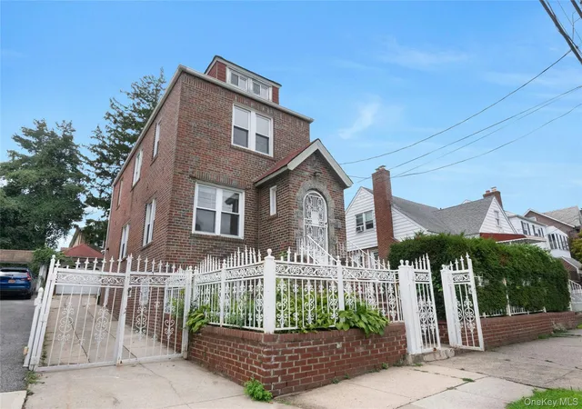 Photo 1 of Sale Pending at 4041 Duryea Ave, New York, NY 10466 | MLS# 1042005 | Listing updated on 2026-10-06