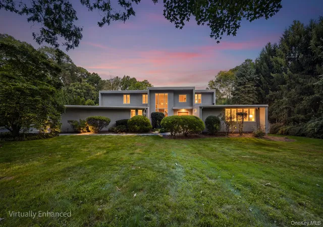 Photo 1 of Single family home for sale at 21 Kings Grant Way, Mount Pleasant, NY 10510 | MLS# 1042009 | Listing updated on 2026-09-18