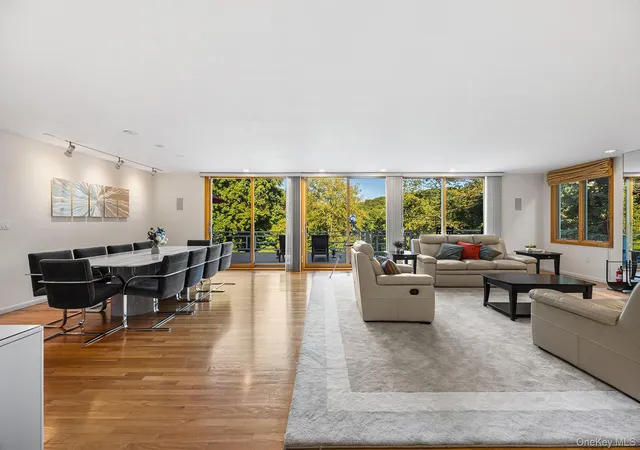 Photo 3 of Single family home for sale at 21 Kings Grant Way, Mount Pleasant, NY 10510 | MLS# 1042009 | Listing updated on 2026-09-18