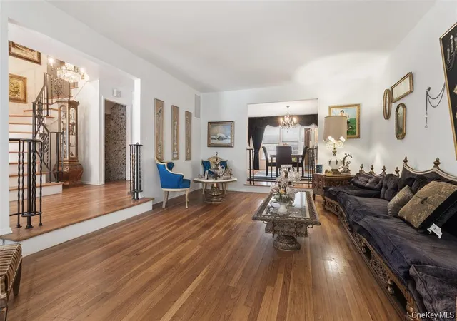 Photo 2 of Single family home for sale at 20 Old Farm Rd, New Rochelle, NY 10583 | MLS# 1042062 | Listing updated on 2026-09-17