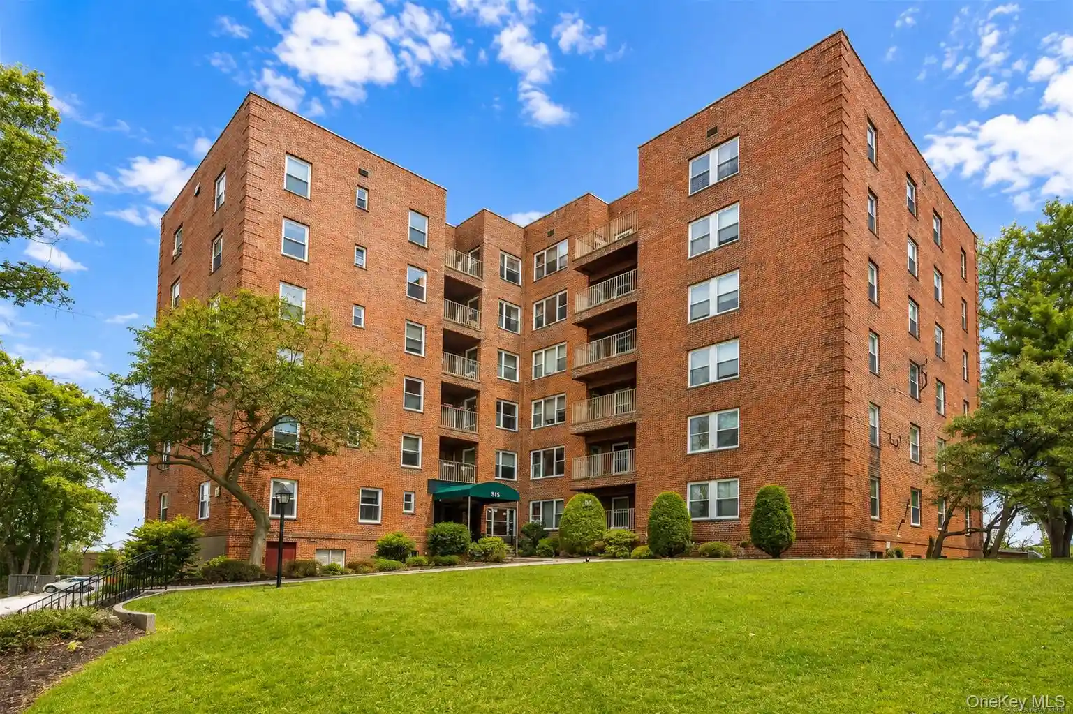 Listing Photo 17 - Condo for sale in 555 Broadway located at 555 Broadway, Greenburgh, NY 10706 - Unit #1i