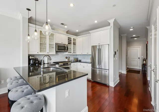 Photo 3 of Condo for sale at 16 Rivers Edge Dr #310, Greenburgh, NY 10591 | MLS# 1042142 | Listing updated on 2026-09-18