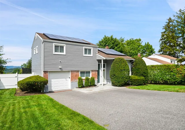 Photo 1 of Single family home for sale at 6 S High St, Greenburgh, NY 10523 | MLS# 1042148 | Listing updated on 2026-09-16