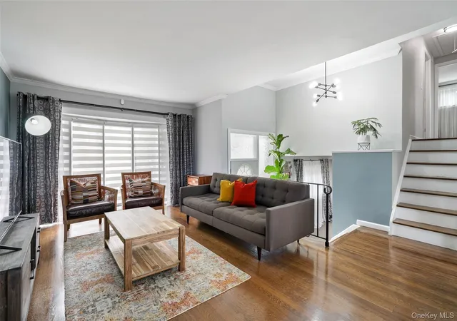 Photo 3 of Single family home for sale at 6 S High St, Greenburgh, NY 10523 | MLS# 1042148 | Listing updated on 2026-09-16