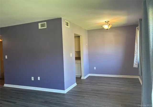 Listing Photo 4 - Condo for sale in building located at 210 Cherry Hl Dr, Poughkeepsie, NY 12603