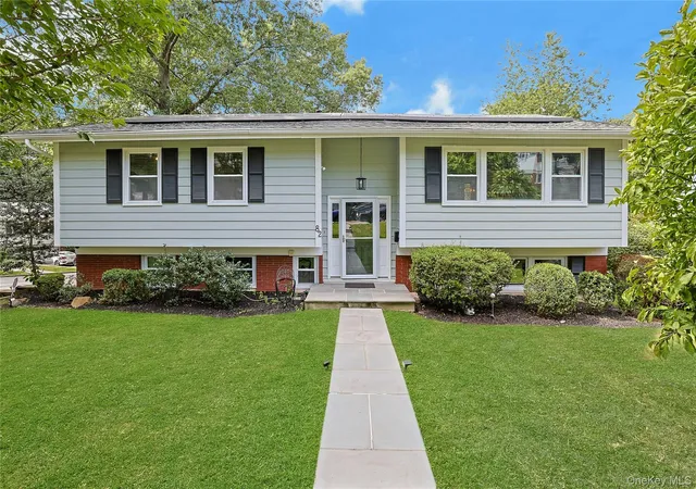Photo 1 of Single family home for sale at 82 Price St, Greenburgh, NY 10522 | MLS# 1042195 | Listing updated on 2026-10-02