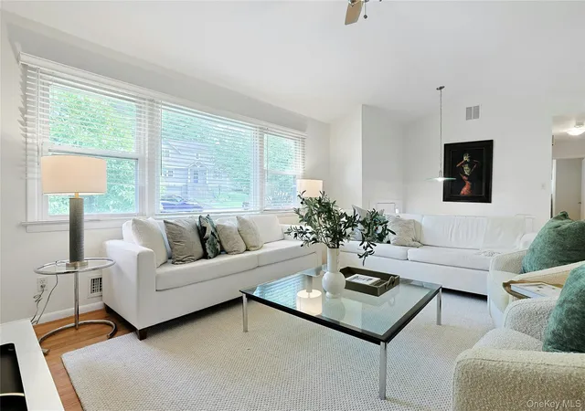 Photo 3 of Single family home for sale at 82 Price St, Greenburgh, NY 10522 | MLS# 1042195 | Listing updated on 2026-10-02